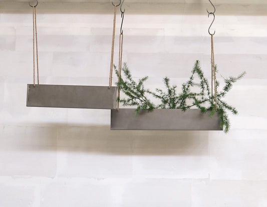 Set of 2 hanging planter boxes