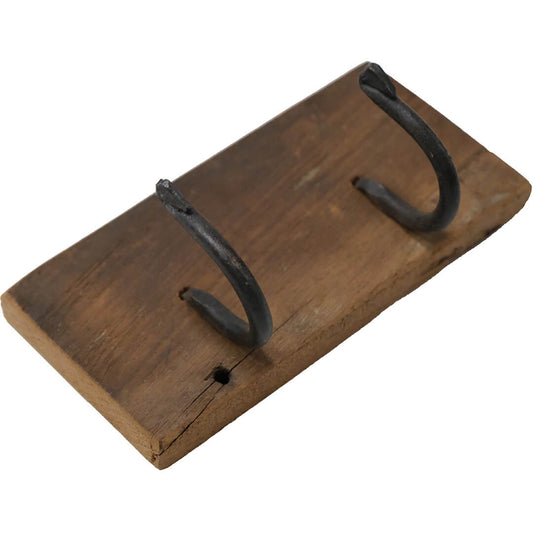 Set of 4 wood bases with two metal hooks